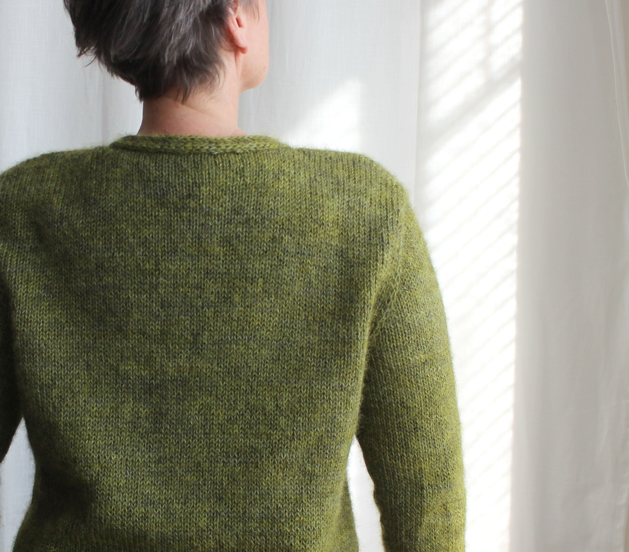 Ziggurats: 16 Elegantly Seamless Knits