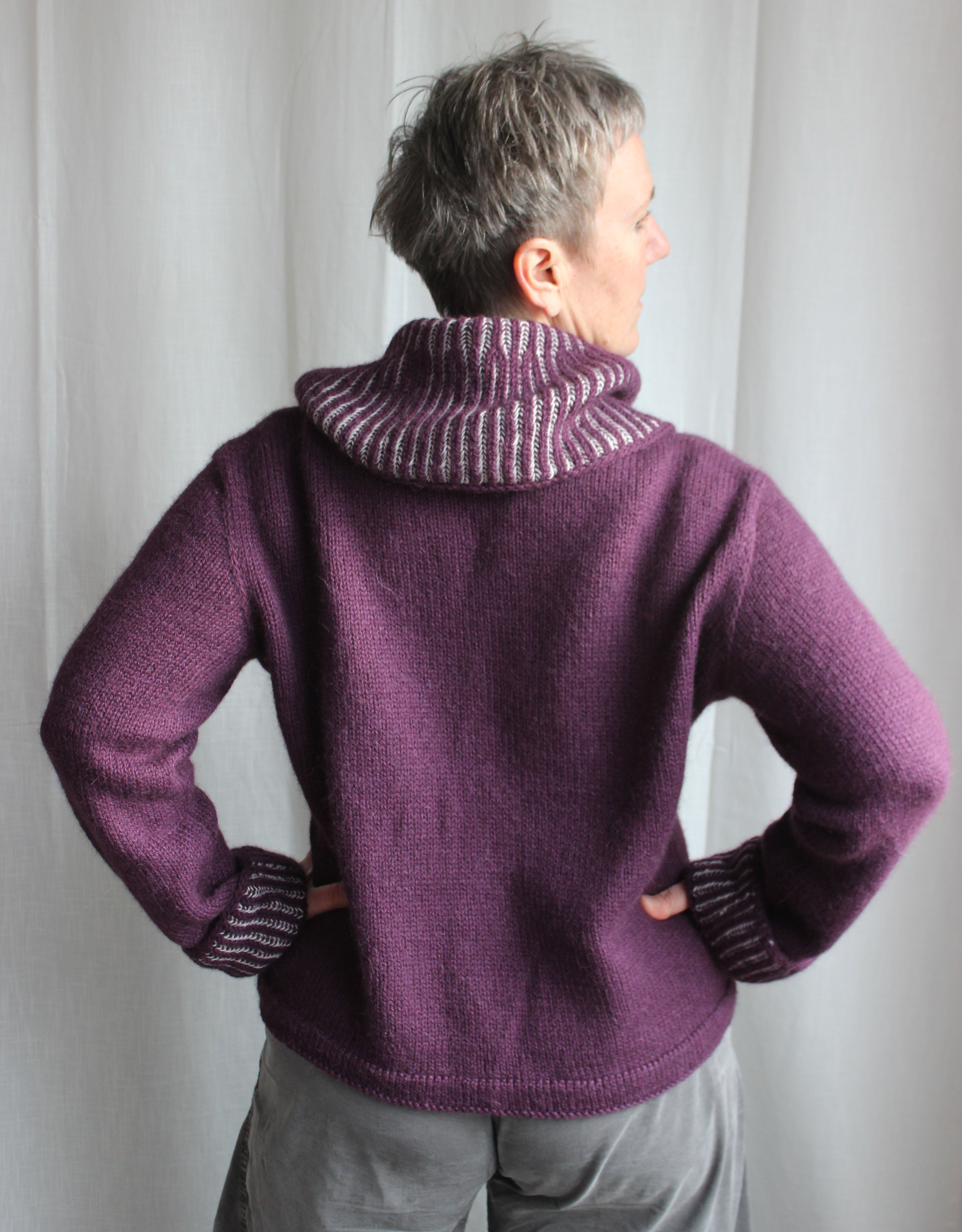 Ziggurats: 16 Elegantly Seamless Knits