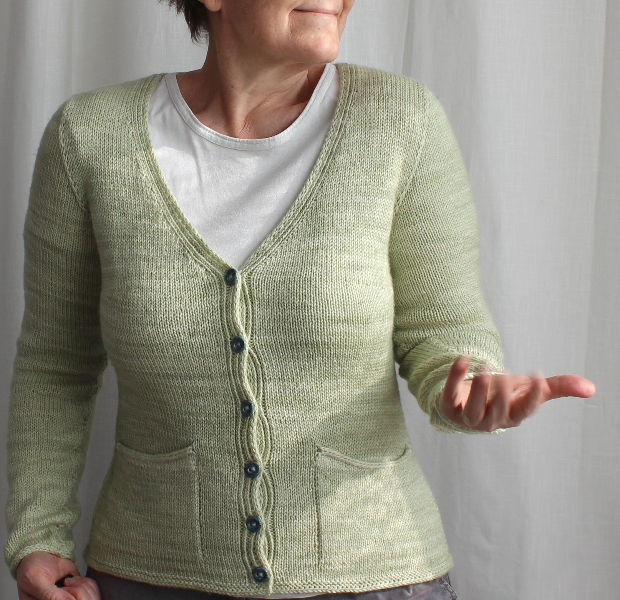 Ziggurats: 16 Elegantly Seamless Knits