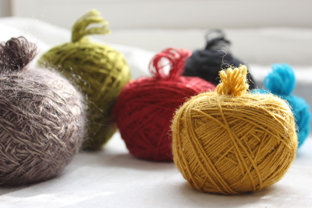 Knitting Tutorial: How to Wind a Skein of Yarn into a Center Pull