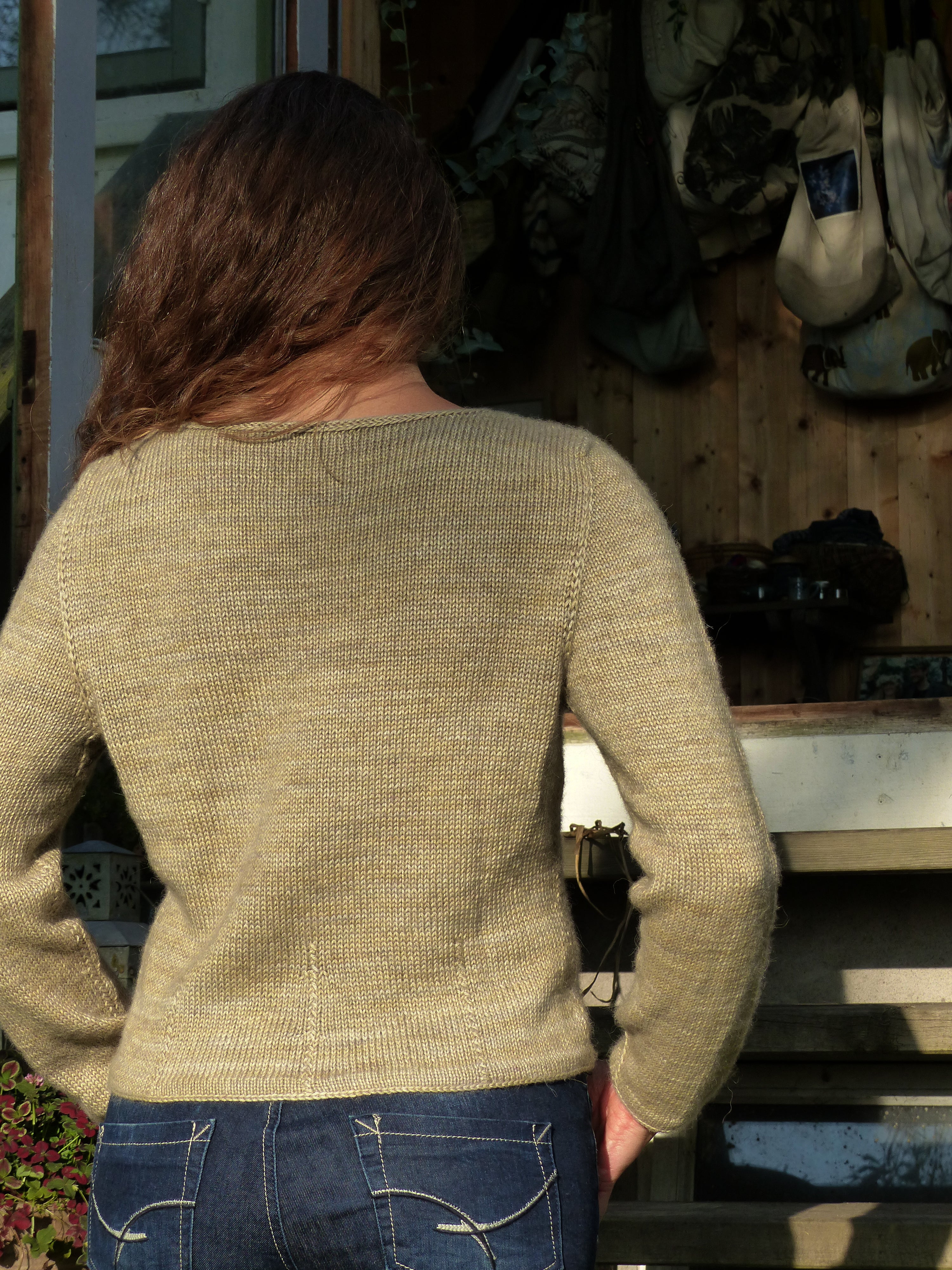 Ziggurats: 16 Elegantly Seamless Knits