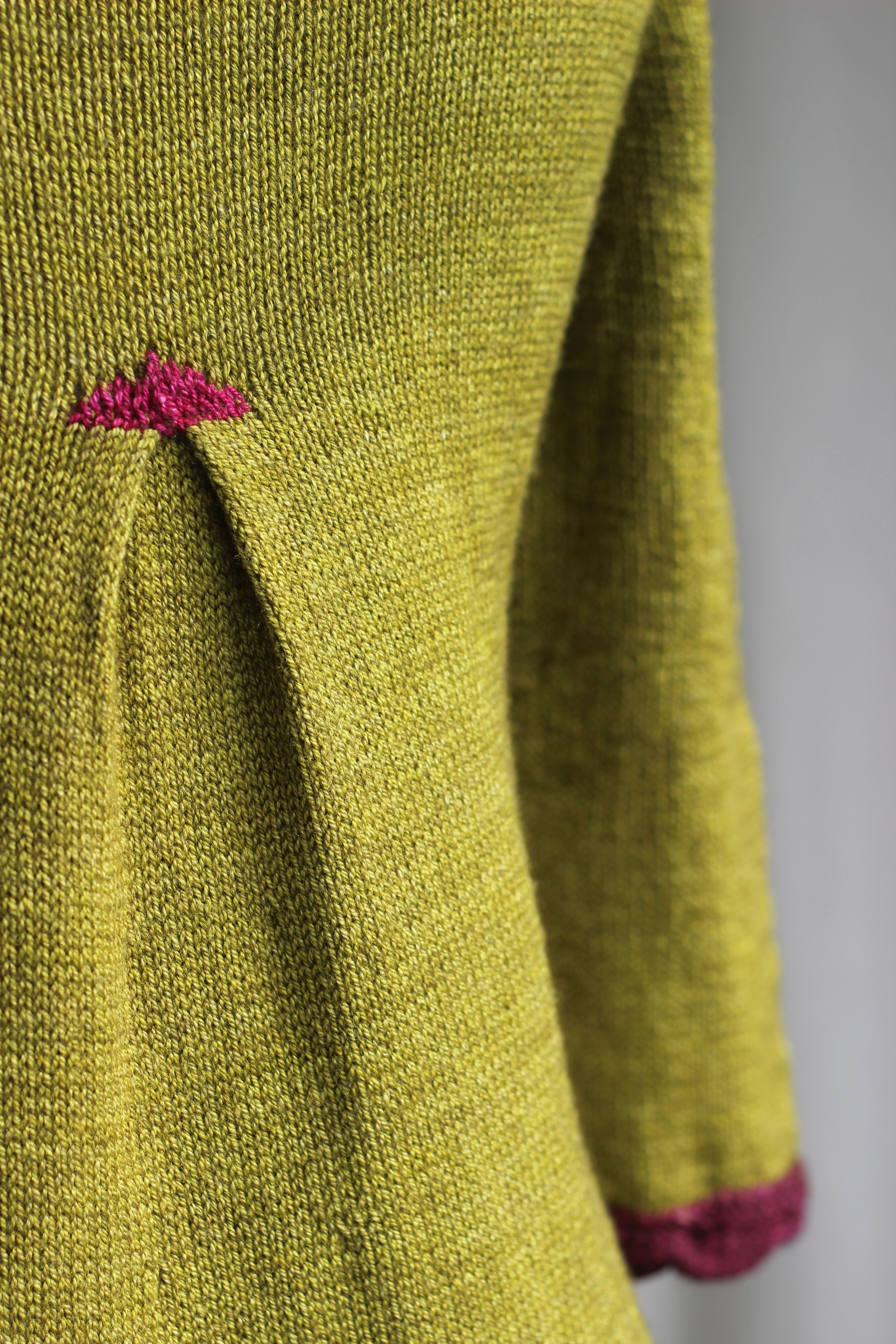 Ziggurats: 16 Elegantly Seamless Knits